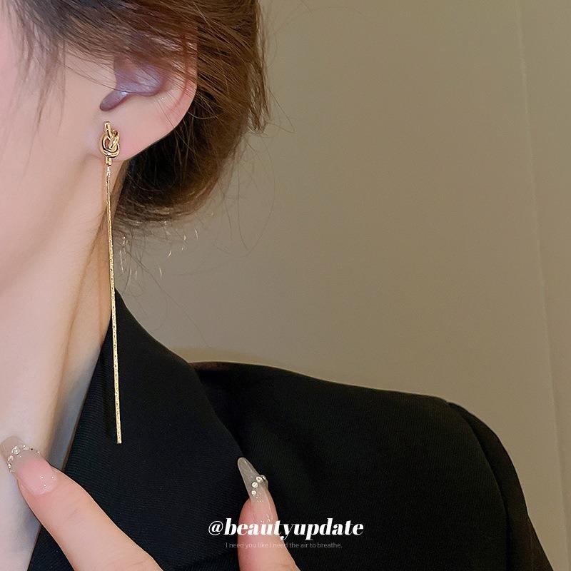Серьги с кисточками, узел, металлический дизайн, серебряная игла, серьги с индивидуальностью, легкая роскошь, новые металлические серьги премиум-класса