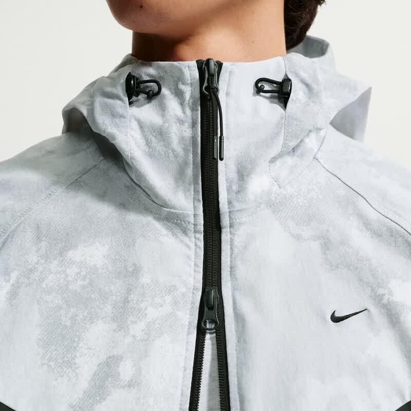 Nike Мужская повседневная тканая куртка с капюшоном