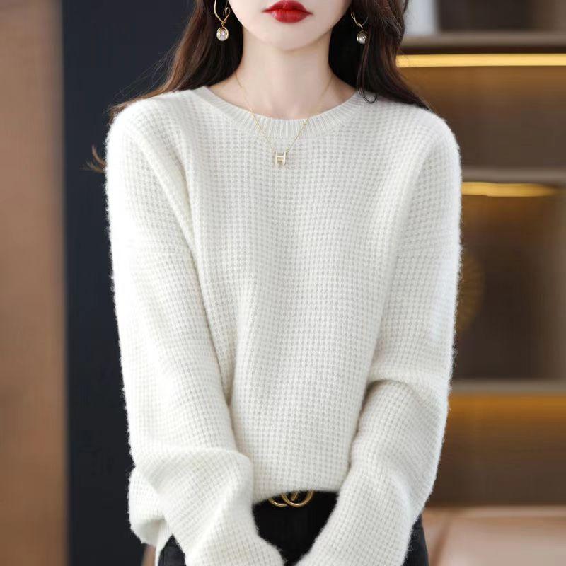 Lazy Style Round Neck Solid Color Sweater for Women In Autumn and winterVersatile Pullover Style Slimming and Loose Knit Sweater