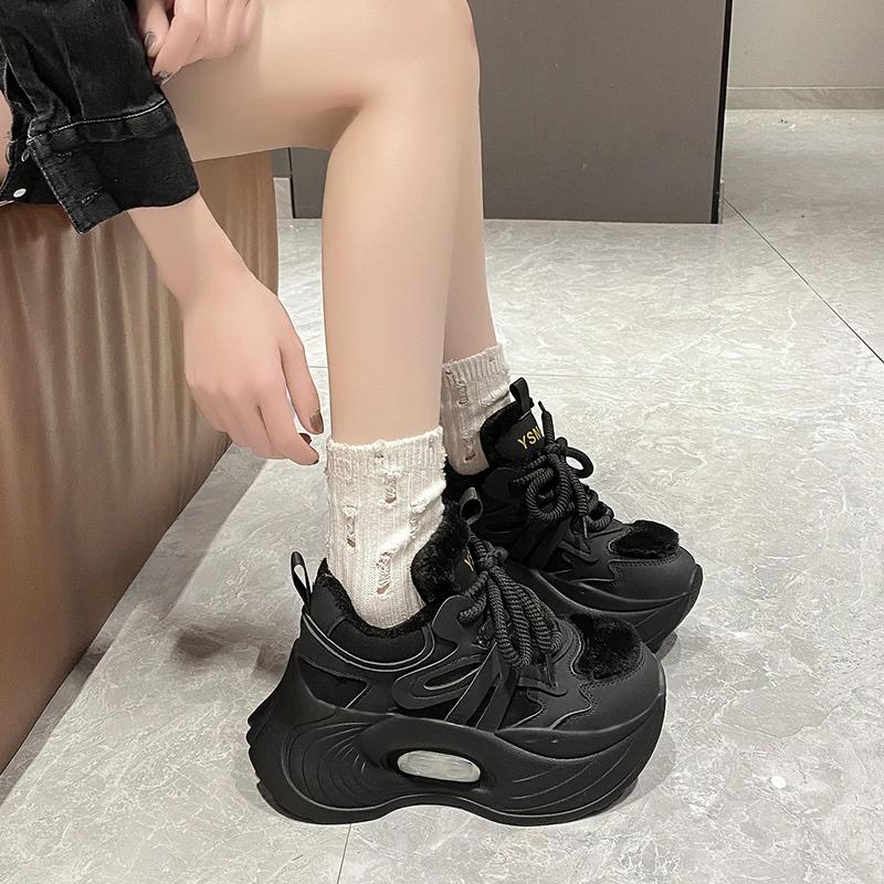 Модные теплые зимние ботинки на платформе 7,5 см, женские зимние кожаные кроссовки на толстом каблуке со шнуровкой, меховые туфли, новые женские спортивные кроссовки