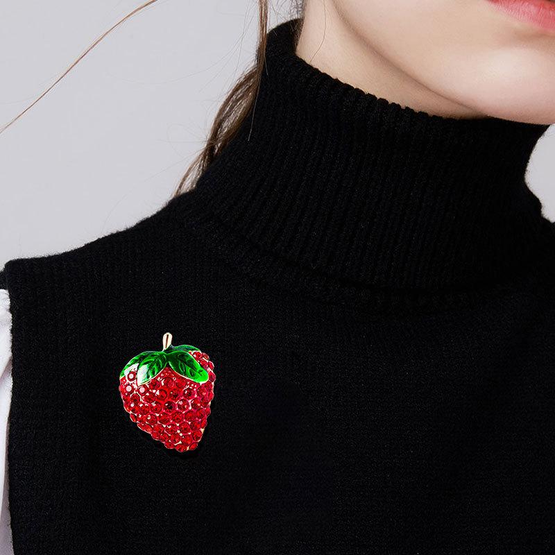 Женская мода, винтажные броши с кристаллами и клубникой для женщин, роскошные броши из эмалированного сплава желтого золота, брошь с растением, булавки