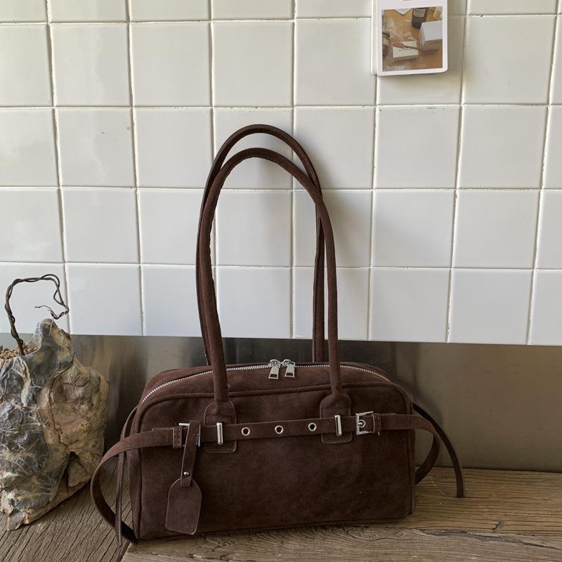 Сумка большой вместимости женская 2025 новая высококлассная ретро супер хит для通勤 женская сумка осень-зима сумка через плечо сумка-подушка