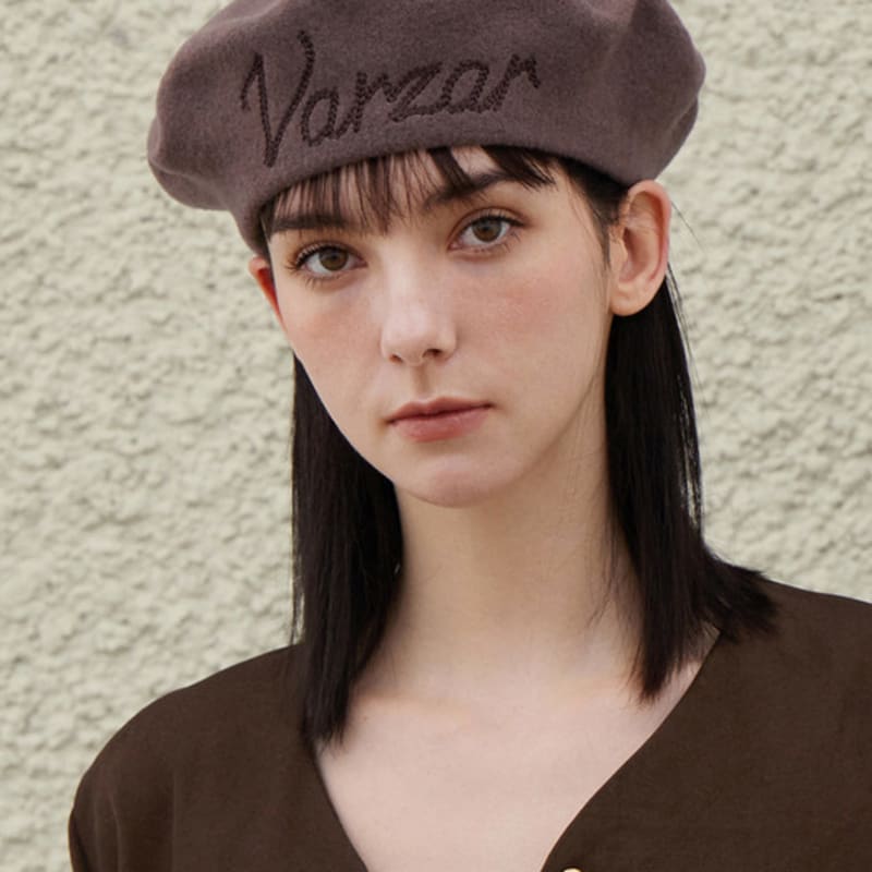 VARZAR Вязаный берет из шерсти с логотипом, курсив, цвет какао