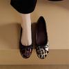 Fashion 2025 Spring/summer Shallow Mouth Flat Bottom Bow Round Toe Comfortable Loafers Cow Leather Leopard Print Woman Shoes Women Pumps