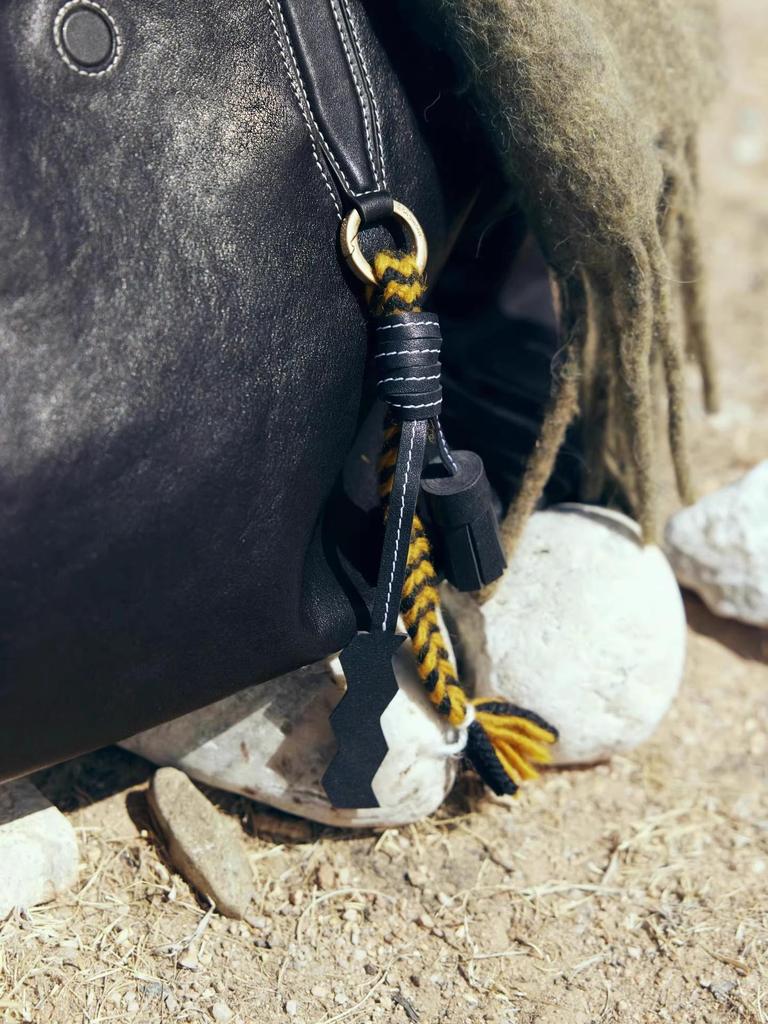 Songmont Tiger Tooth Woven Charm: Designer-Style Versatile Bag Accessory