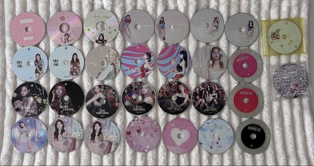[USED] TWICE Album Trading Card Accessory CD Set Bulk Sale