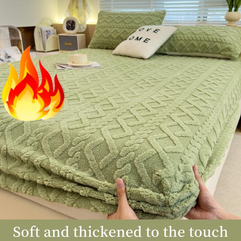 2025 Осенне-зимняя утолщенная простыня из молочного бархата, Цельный мягкий коралловый бархатный наматрасник, Тафтовый протектор для матраса