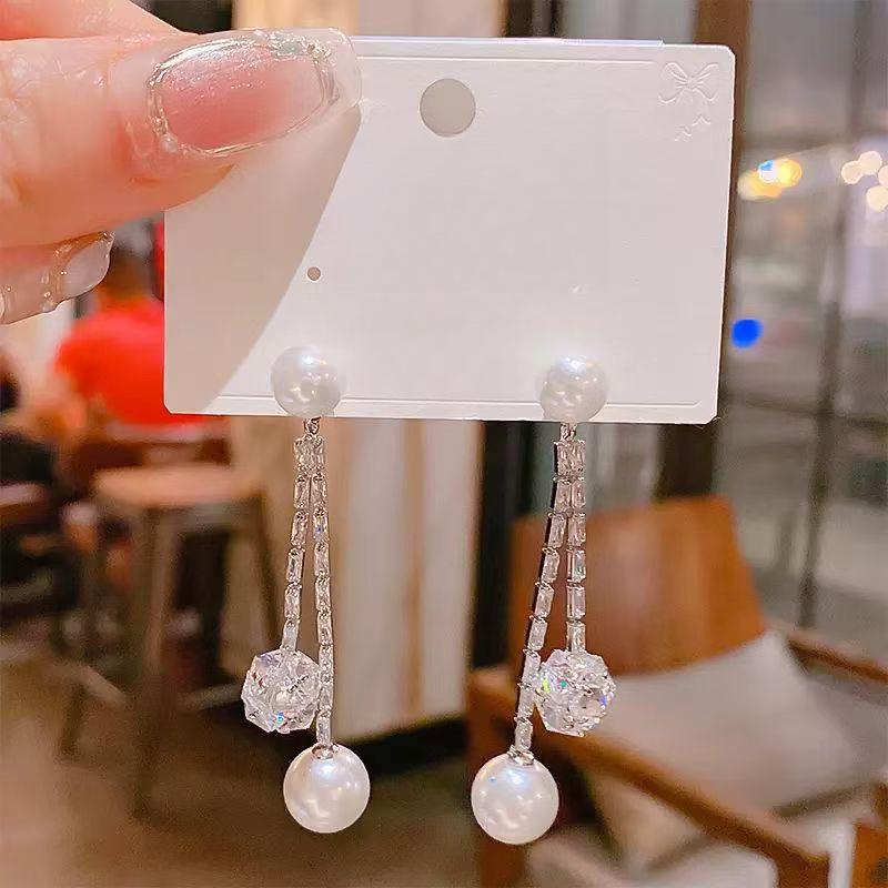 South Korea Dongdaemun zircon fringed pearl earrings new trendy temperament versatile two wear silver needle stud earrings women