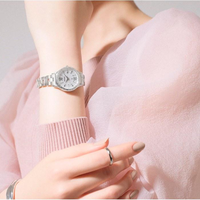 [Часы Seiko] LUKIA SSVV081 Женские солнечные радиочасы с календарем даты и мировым временем, серебристый циферблат, цвет «Замороженный белый», круглые, нержавеющая сталь
