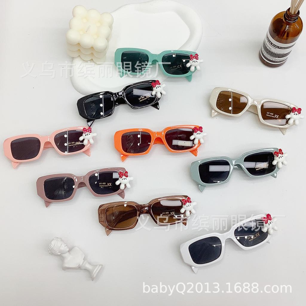 Модные детские солнцезащитные очки в небольшой коробке своими руками солнцезащитный крем защита от ультрафиолета детские солнцезащитные очки модные очки