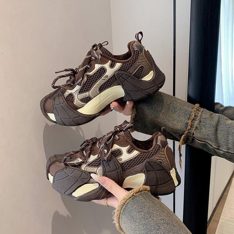 Женские кроссовки «папины» 2025 осень и зима новые популярные черные бархатные темпераментные на толстой подошве увеличивающие рост повседневные спортивные туфли детские