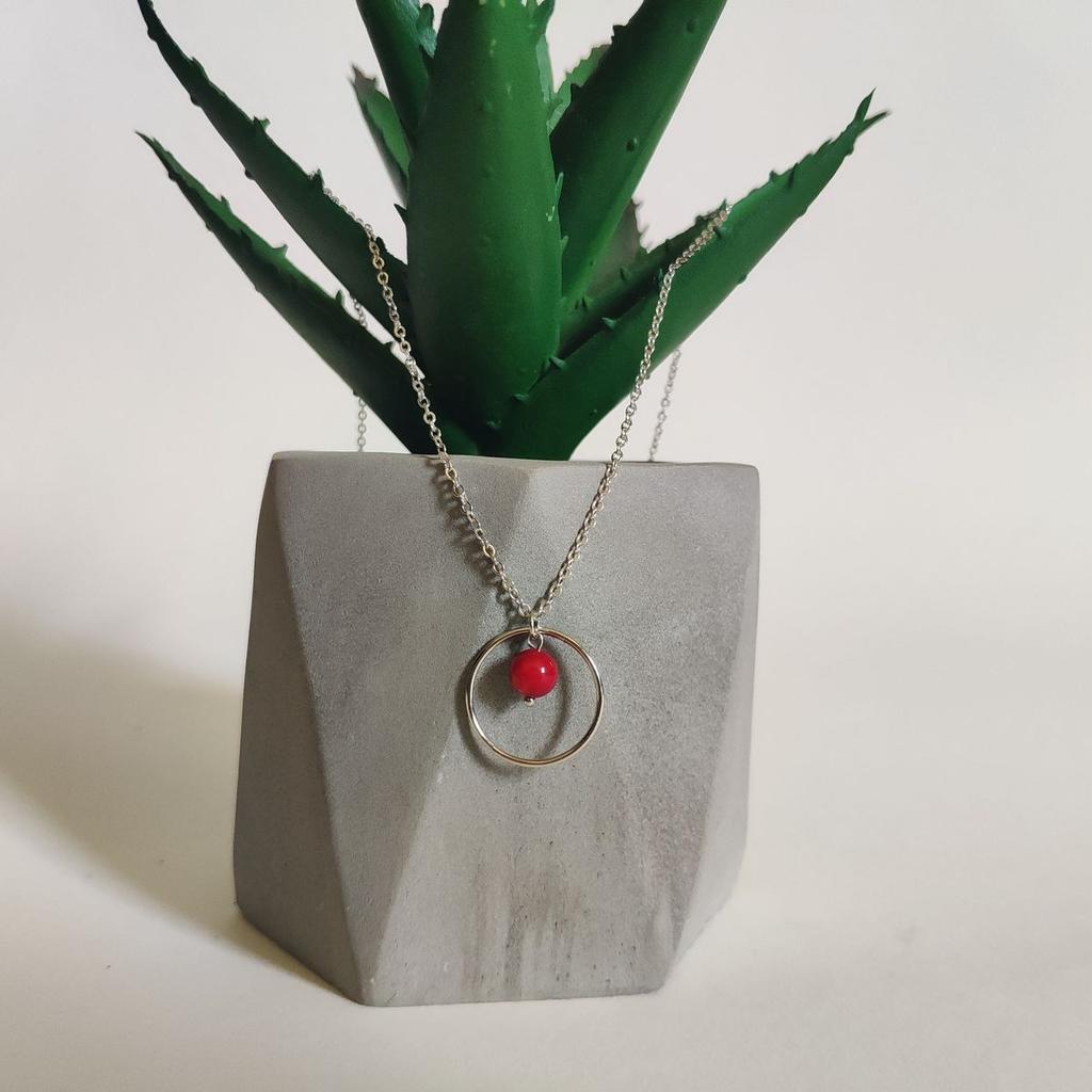 Серебряное колье с кораллом, вес изделия 2,85 гр (2145622)