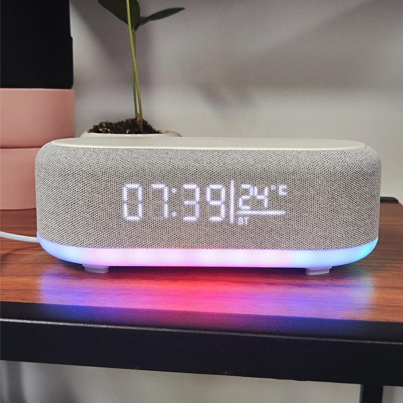 Многофункциональная Bluetooth-колонка с будильником, беспроводной зарядкой и ночником