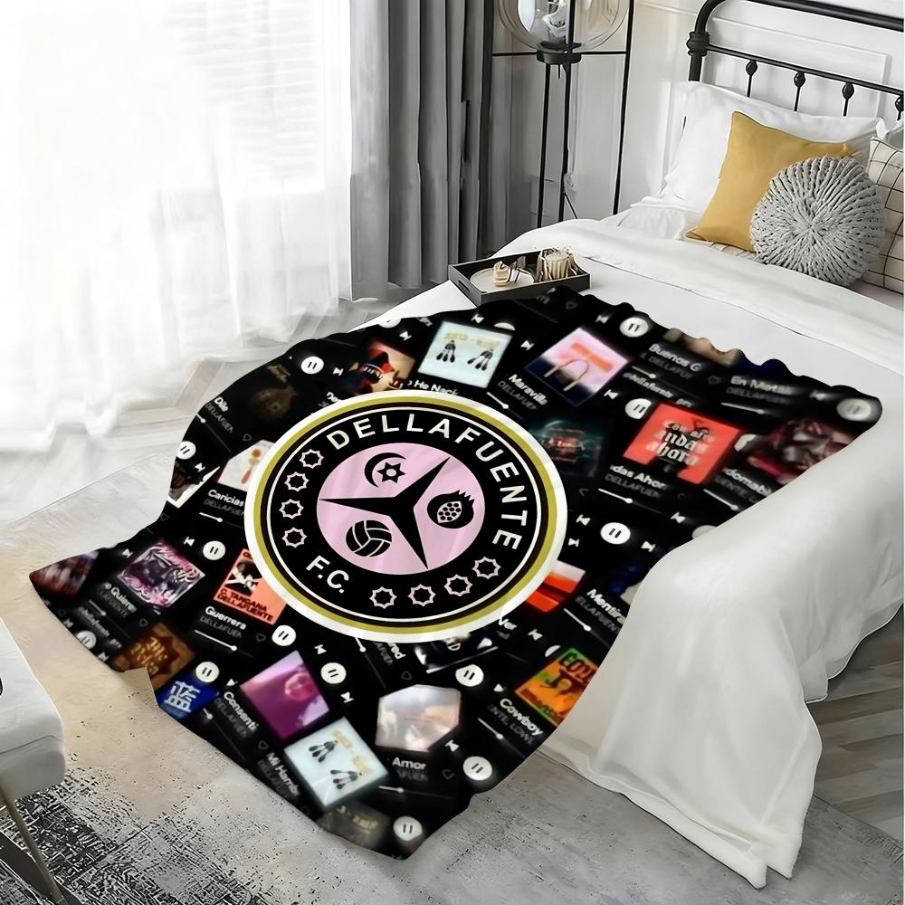 Singer D-Dellafuente Torii Yama Throw Kid-Friendly Flannel Throw Blanket Soft Warm Anti-Static Washable All Season