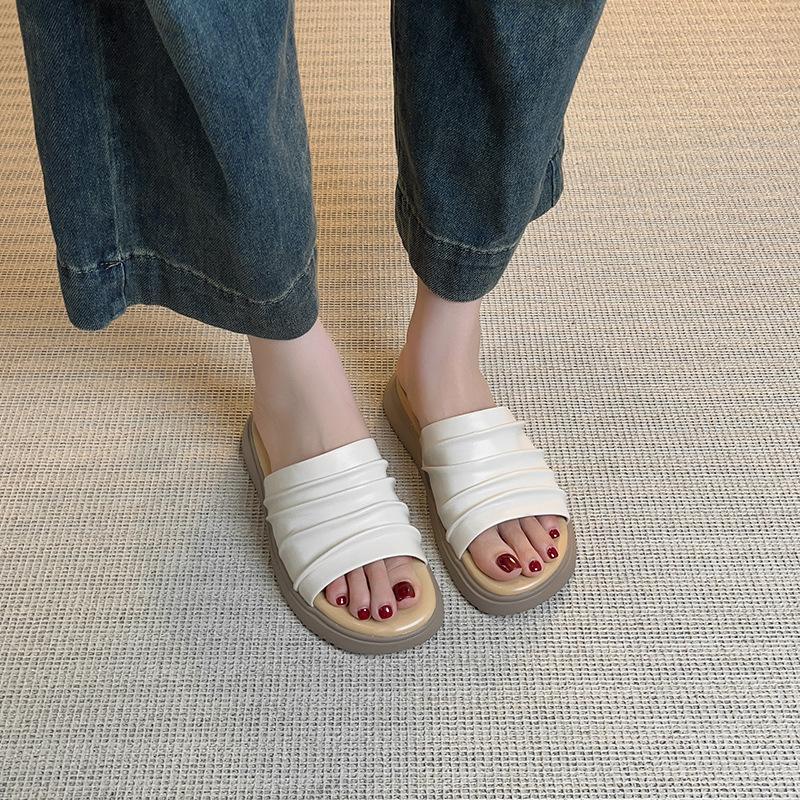 Spot! Slack pleated Bangkok drag flat-bottomed slippers 2025 summer new soft-soled slippers that are not tired of feet