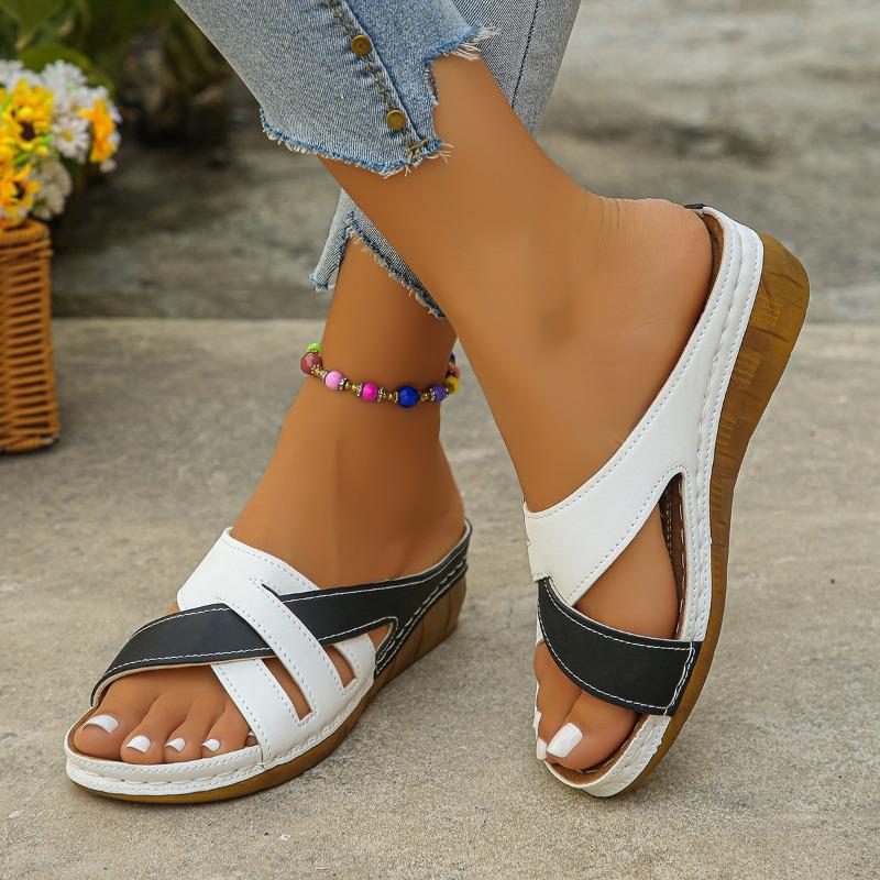 Летние женские тапочки Fish Mouth One с толстой подошвой и покатым каблуком в стиле колор-блокинг