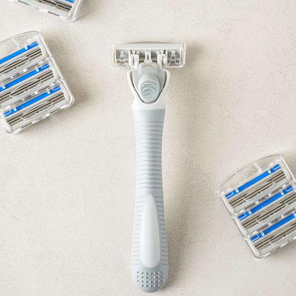 Набор лезвий для бритвы с тремя лезвиями