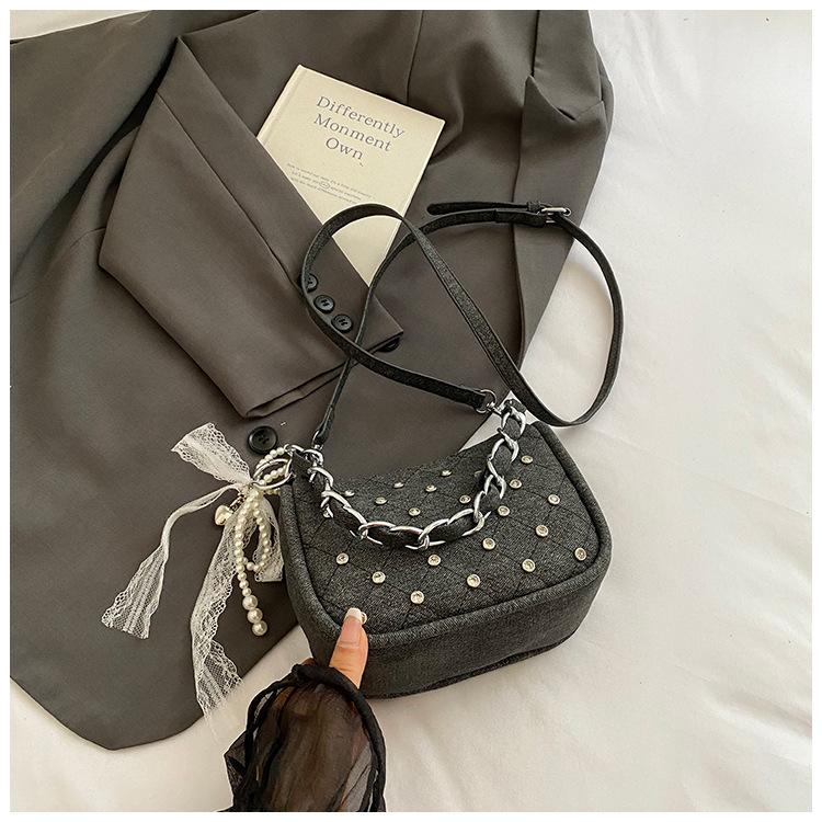 Trendy punk style willow nails single shoulder armpit bag women's 2025 summer new trendy personality bright diamond locomotive handbag
