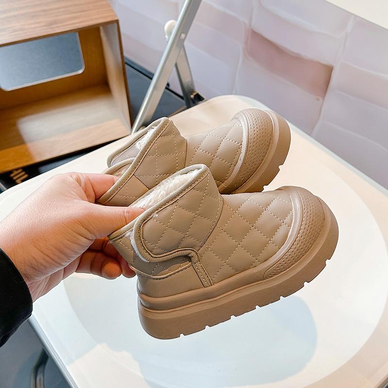 Зимние детские ботинки для мальчиков 2024 года, новые зимние ботинки для детей, модные повседневные универсальные утолщенные плюшевые ботинки для девочек из хлопка для отдыха на открытом воздухе