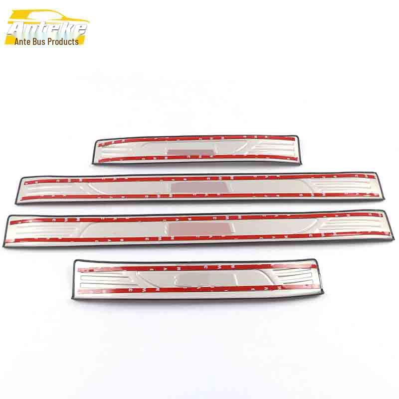 Накладки на пороги из нержавеющей стали Roewe RX3 и накладки на бампер