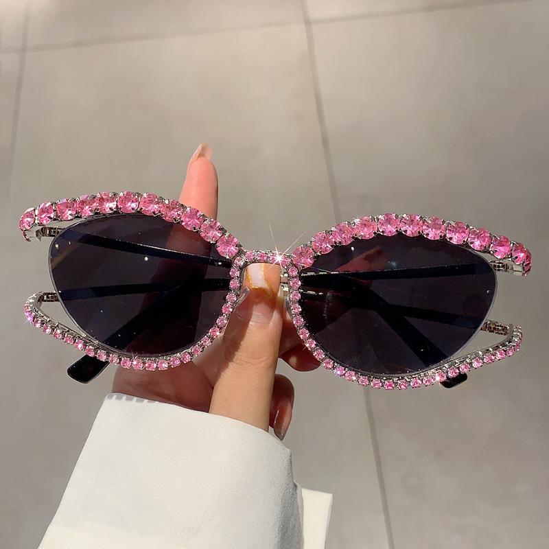 Fashion Vintage Diamond Sunglasses Women Luxury Brand Designer Cat Eye Sun Glasses Trending Sexy Ladies Shades Uv400