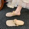 Тапочки женские летние 2025 уличные тапочки дизайнерские новые модные на плоской подошве Мэри Джейн полые прохладные тапочки женские