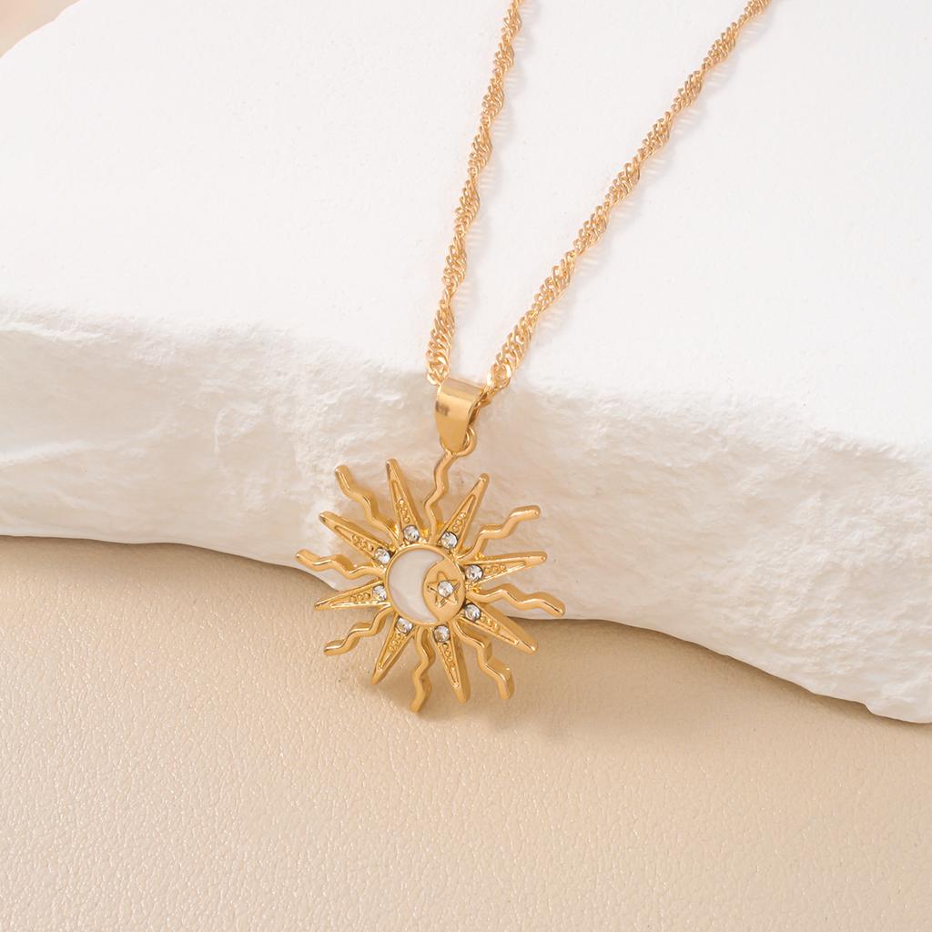 1 шт. Сияющий страз Уникальный дизайн Солнце Звезда Луна Три в одном Подвеска Ожерелье Ретро Женское Повседневное Универсальное Вечеринка Циркон