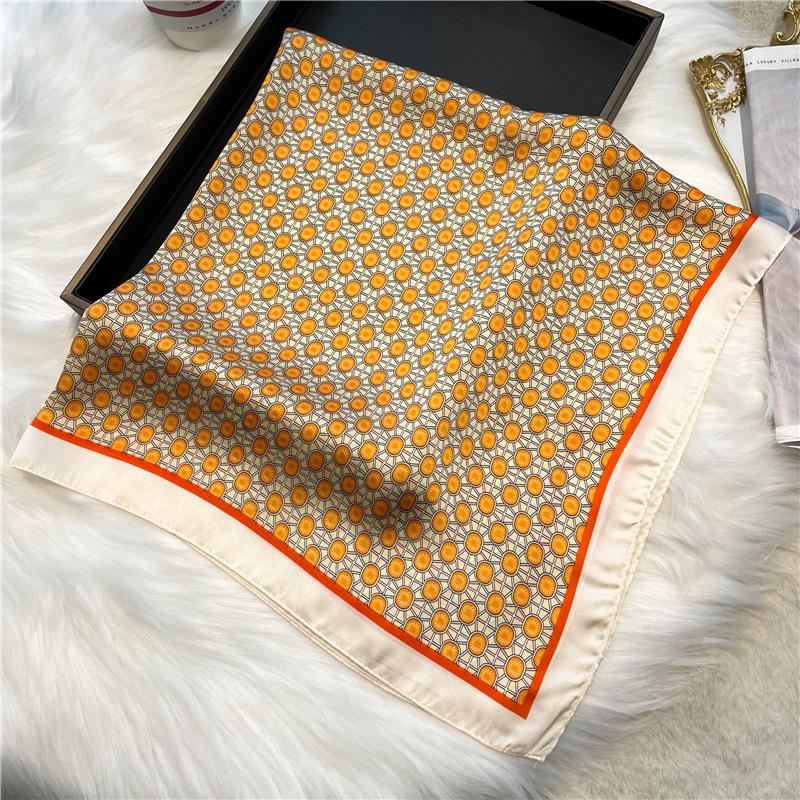 70 * 70cm New Silk Small Square Scarf For Women'S Neck Protection Professional Scarf Versatile Hair Tie Headscarf Scarf