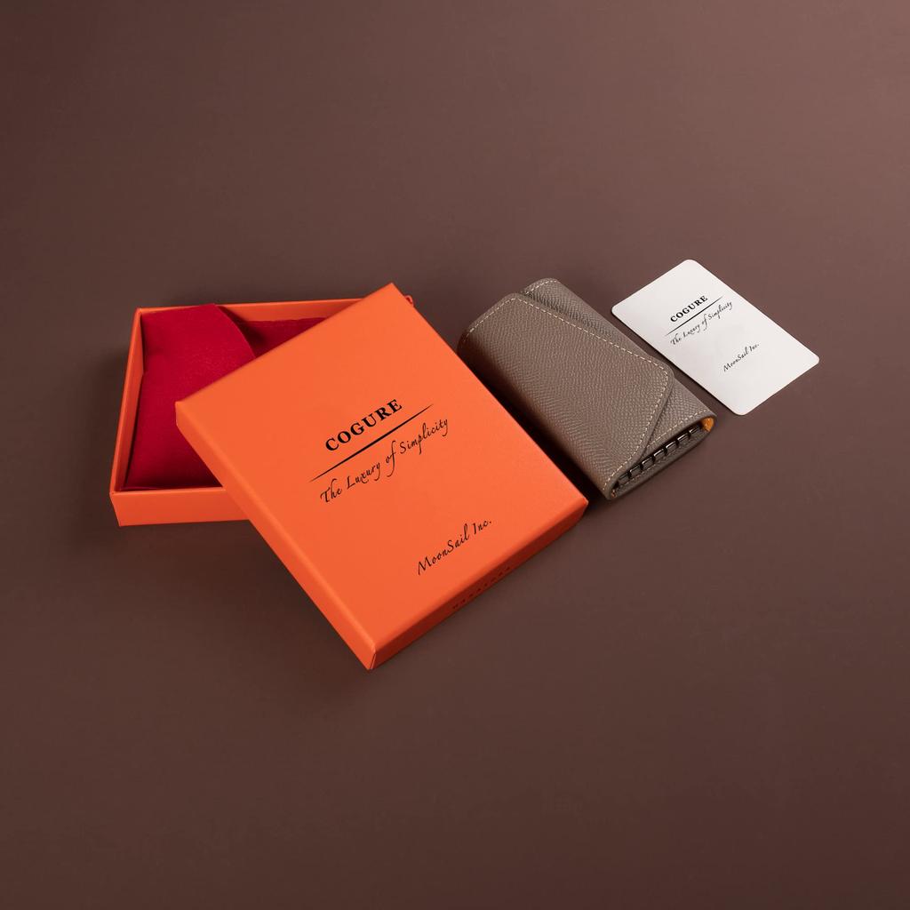 COGURE Ключница из натуральной кожи, европейская тисненая кожа, большая вместимость, 6 крючков для ключей, отделение для карт, унисекс, подарочная коробка в комплекте, карамель [COGURE]