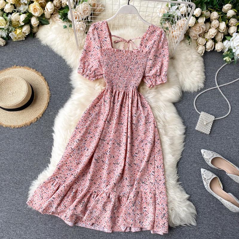 "French Retro Floral Square Neck Puff Sleeve Dress for Petite Women - High Waist, Sweet, Short Spring Style"