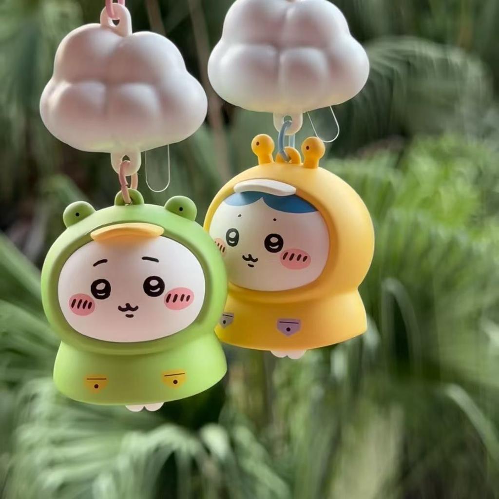 Chiikawa Raincoat Series Light Up Keychain – Cute Usagi Hachiware ABS PVC Cartoon Pendant Summer Theme Cloud Ornament Gift