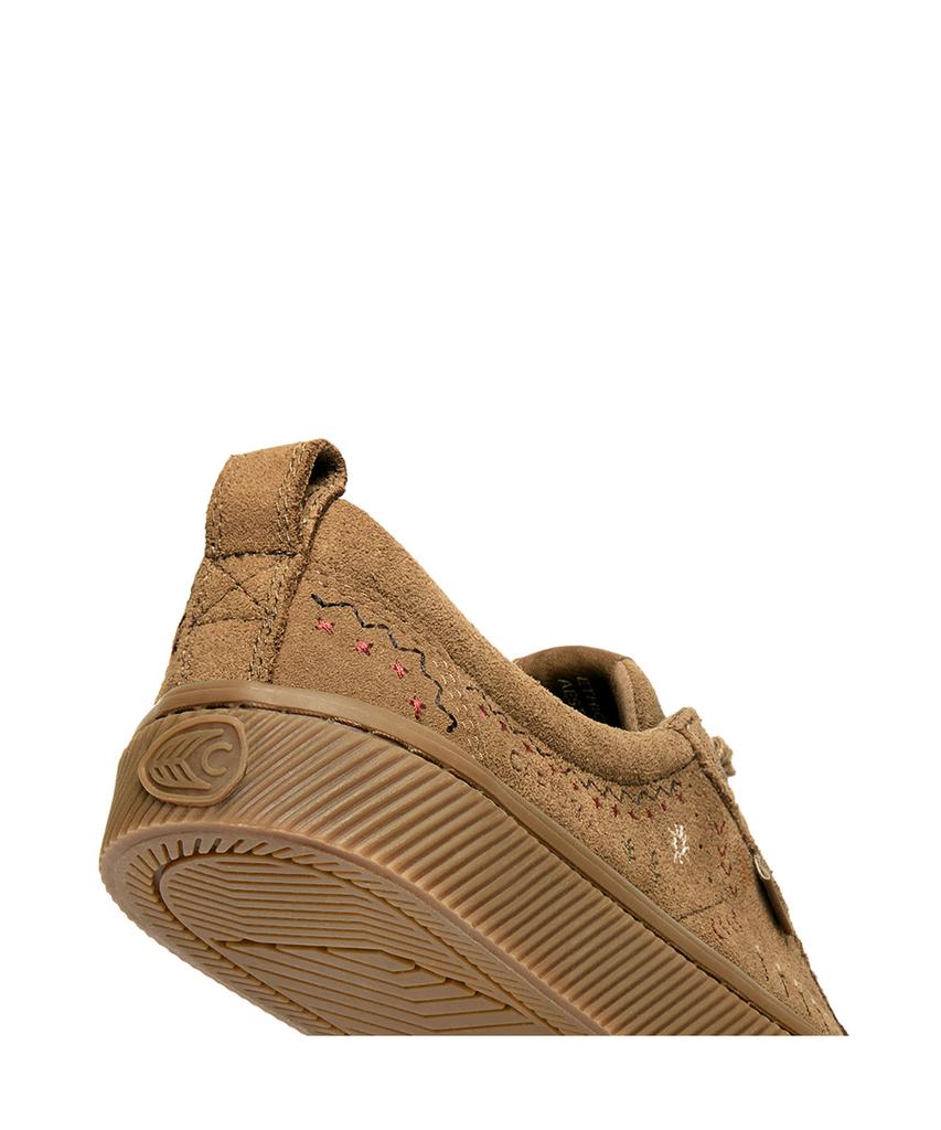 Cariuma Oka Low All Camel Suede Embroidery