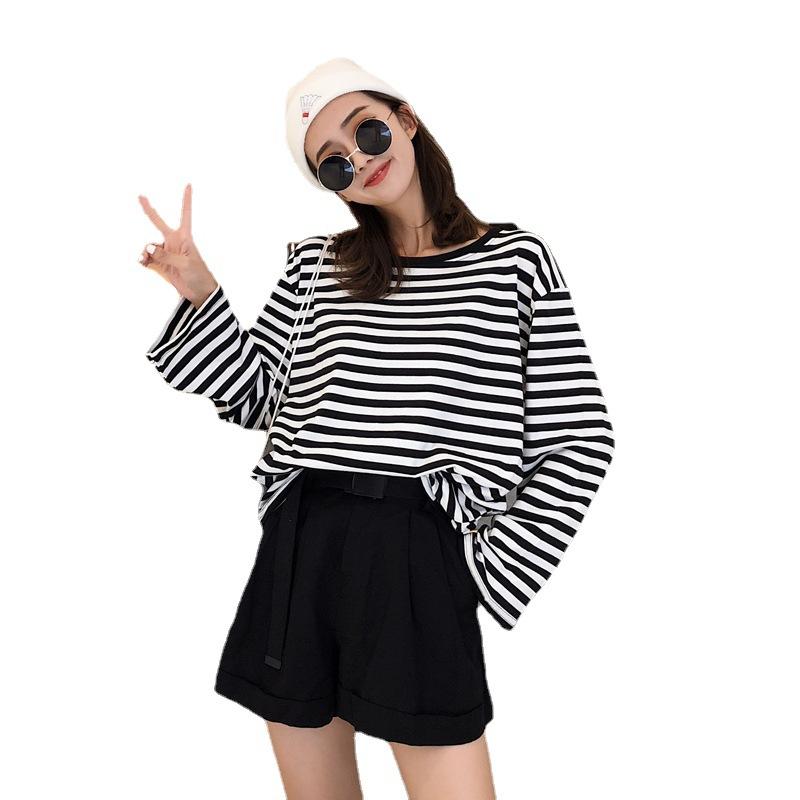 Женская осенняя свободная футболка в полоску с длинными рукавами большого размера