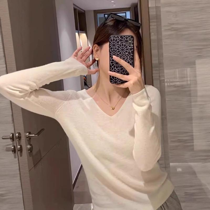 White Sweater Women's Bottoming Shirt Spring, Autumn and Winter New V-neck Versatile Slim-fitting and Thin Inner Long-sleeved Knitted Sweater Top