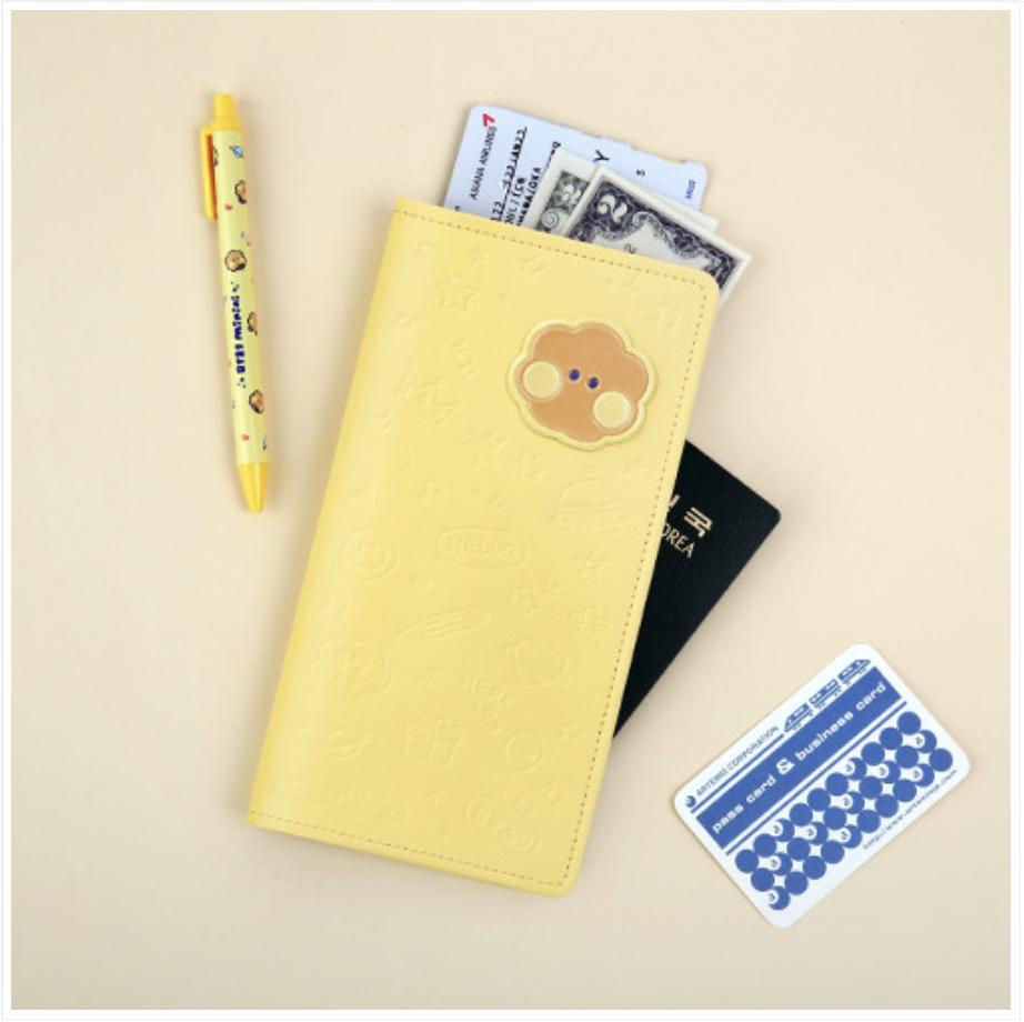 BT21 Большая обложка для паспорта с кожаной нашивкой (7 вариантов)