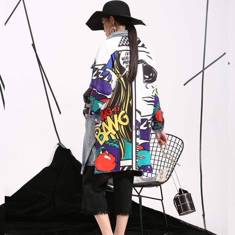 Женская джинсовая ветровка 2025 года: Креативный абстрактный узор, свободный крой, стираная джинсовая куртка