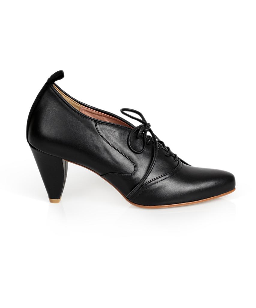 Pleiades Eva Oxford Pumps - Black