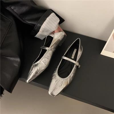 Серебристые туфли новые однопедальные мягкие подошвы ленивые полушлепанцы внутренняя высота увеличение одинарные туфли женские