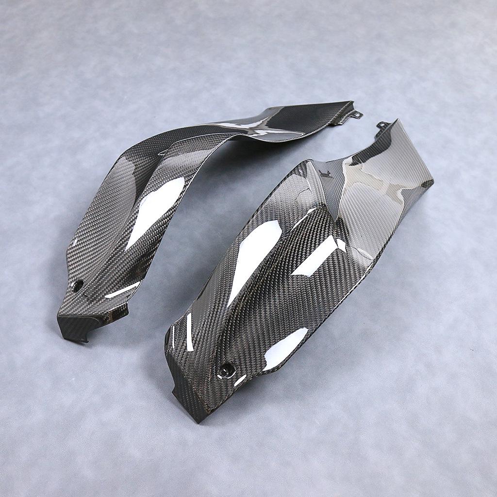 Kawasaki ZX10R/ZX-10RR Carbon Fiber Fuel Tank Side Panel