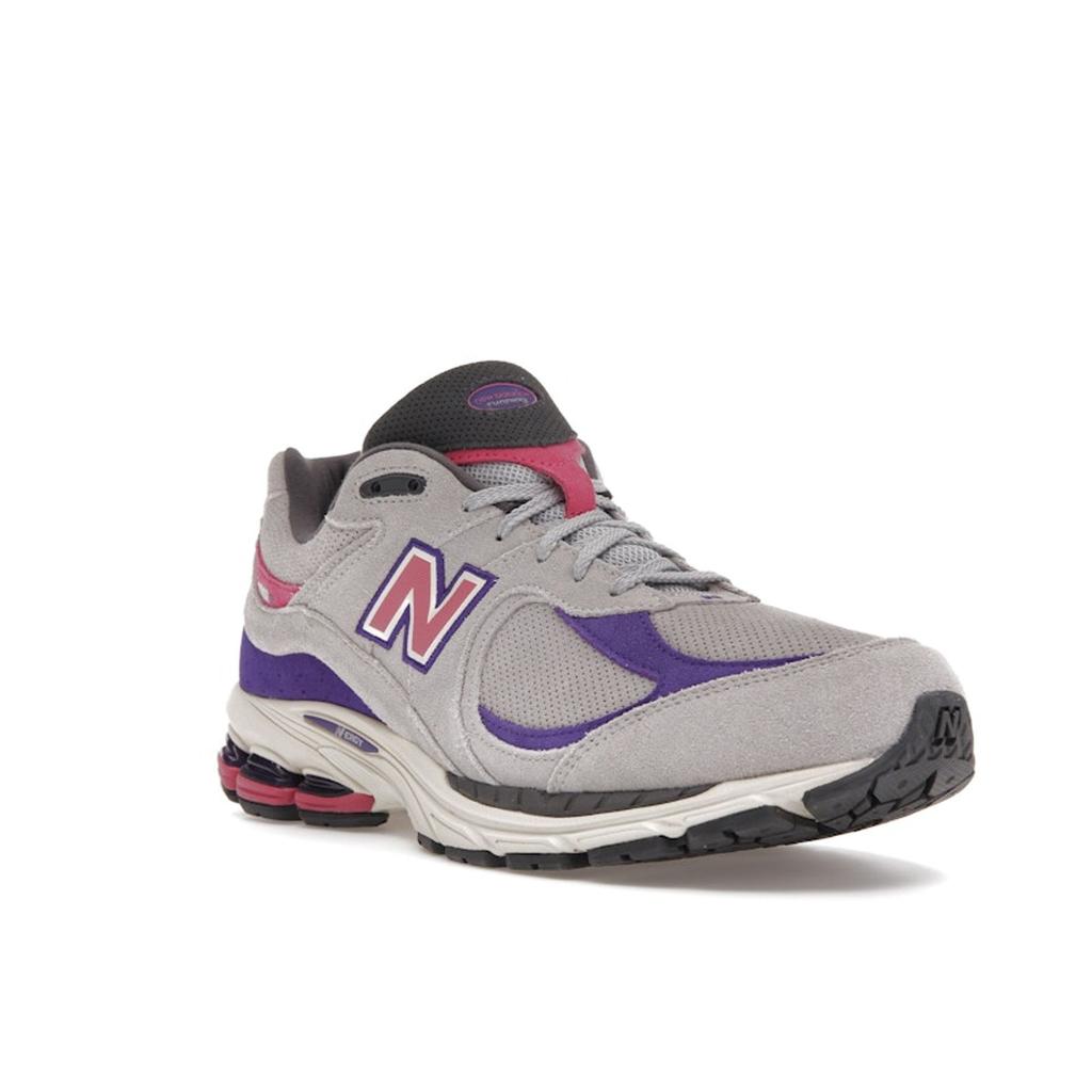 New Balance 2002R Rain Cloud Prism Purple Unisex Sneakers Grey Pink M2002RWB