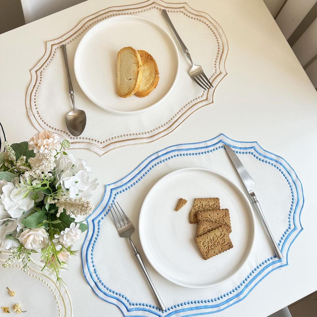 Ретро вышитая хлопково-льняная салфетка под тарелку: Моющийся декоративный коврик из французского кружева
