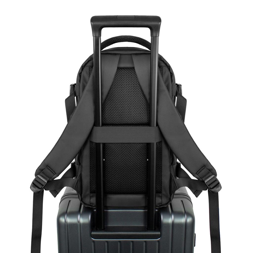Travel backpack for airplane with laptop pocket 20l 40x20x25 cm - black