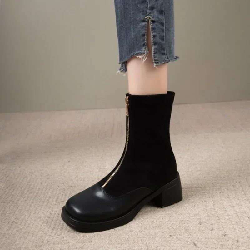 Мода Женщина Новые тенденции Ботильоны Челси с круглым носком Обувь на толстой платформе с лодыжкой Мотоциклетные повседневные Рыцарь Botas De Mujer