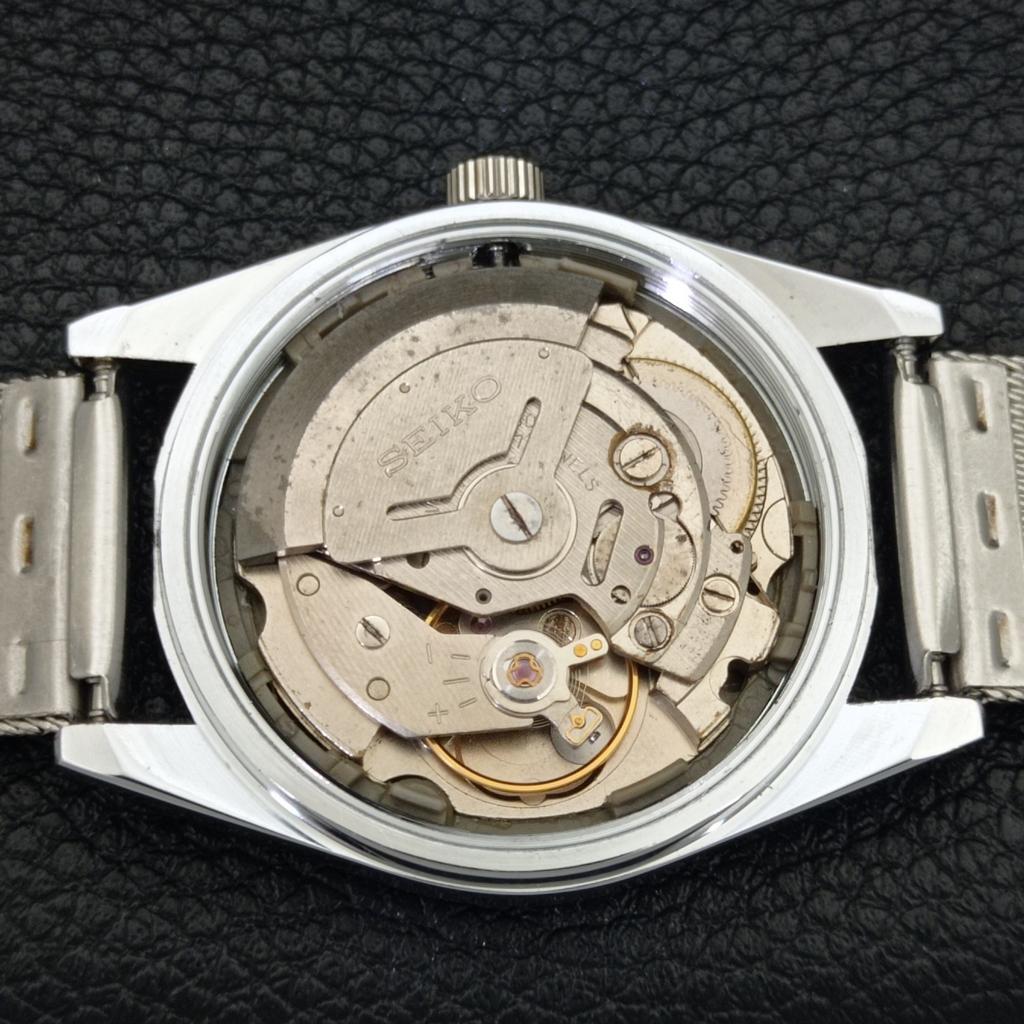 AUTOMATIC VINTAGE REFURBISHED SEIKO 5 JAPAN MENS BLACK DIAL WATCH A440551-9 Sk-a440551-1