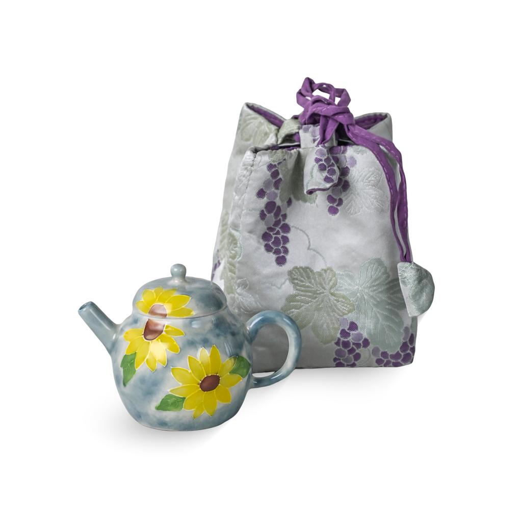 Guochao Hand-Painted Chrysanthemum One Pot Two Cups Set Portable Cloth Bag Outdoor Tea Drinking High Value Light Luxury Travel Tea Set