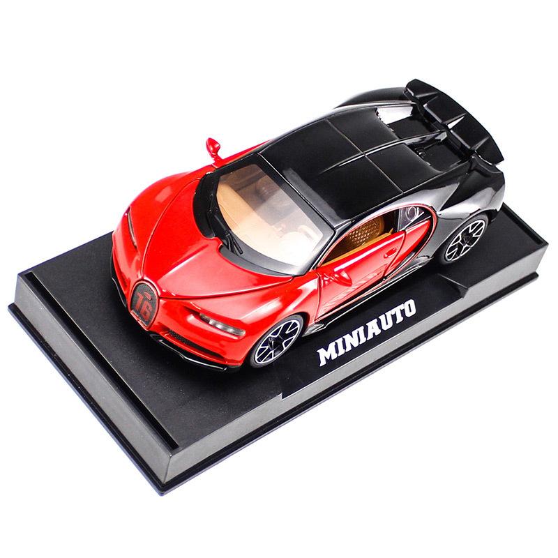 1:32 Scale Bugatti Chiron Diecast Car Model Toy, Zinc Alloy Pull Back Vehicle with Lights And Music for Kids Boyfriend Young People Gift Collection