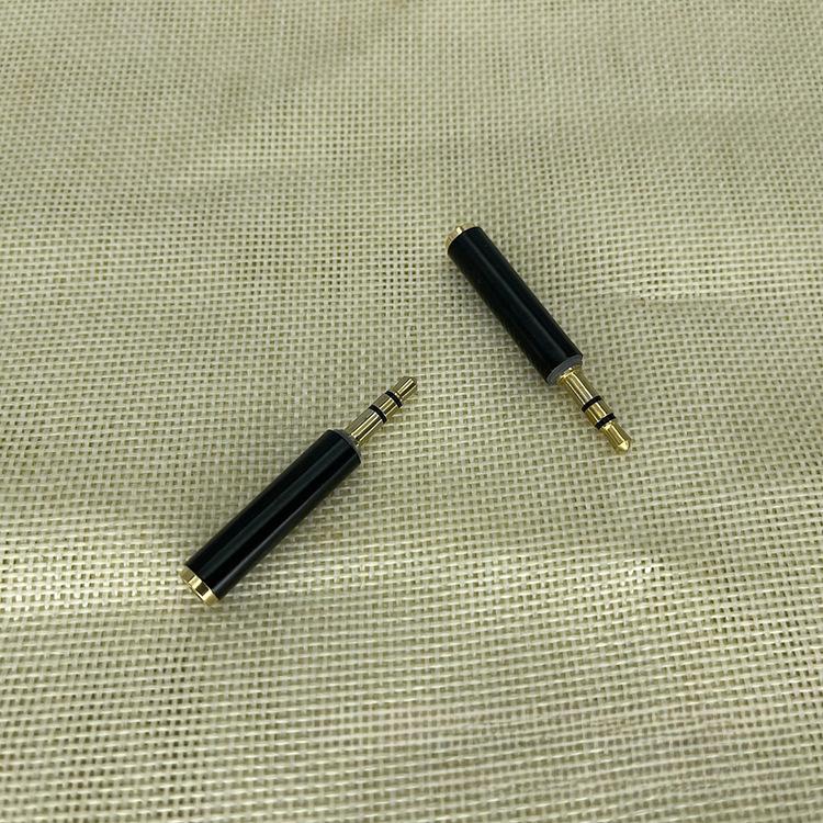 Аудиоадаптер 3,5 мм «мама-папа»: Преобразователь из 4-х в 3-х секционный для ПК, телефонов, микрофонов и трансляций