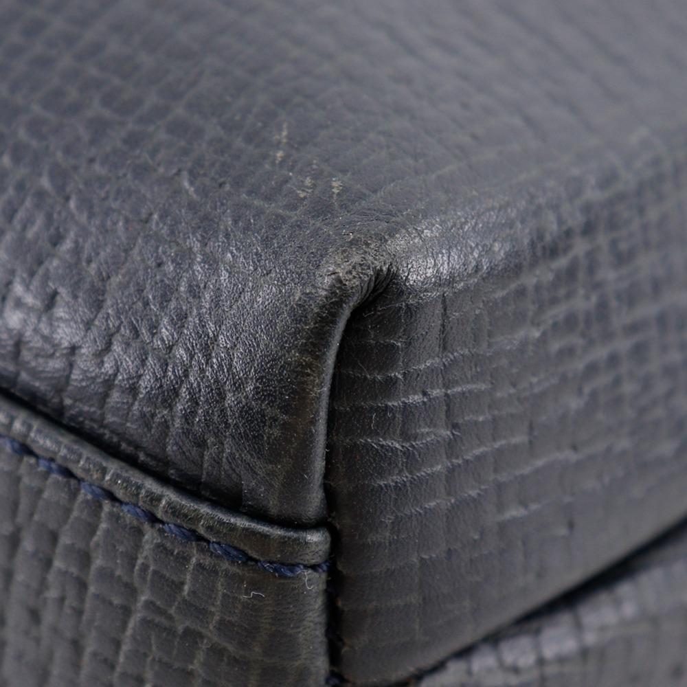 Loewe Одноплечная сумка на ремне из серой кожи Женская Б/У