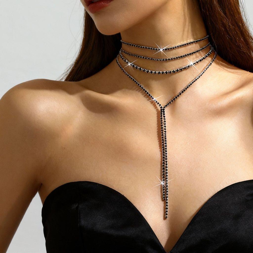 Fashionable Layered Necklace For Women With Cubic Zirconia Crystals And Geometric Line Art For Stylish Looks