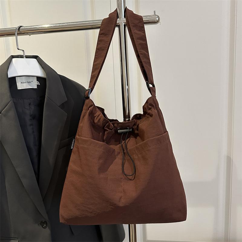 Японская повседневная большая сумка женская 2025 новая мода сумка-шоппер на плечо для мамы большой вместимости сумка-тоут сумка для поездок на занятия